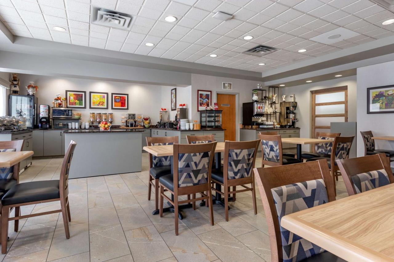 Best Western Plus Pembina Inn & Suites Winnipeg Exterior foto
