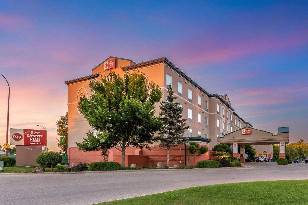 Best Western Plus Pembina Inn & Suites Winnipeg Exterior foto